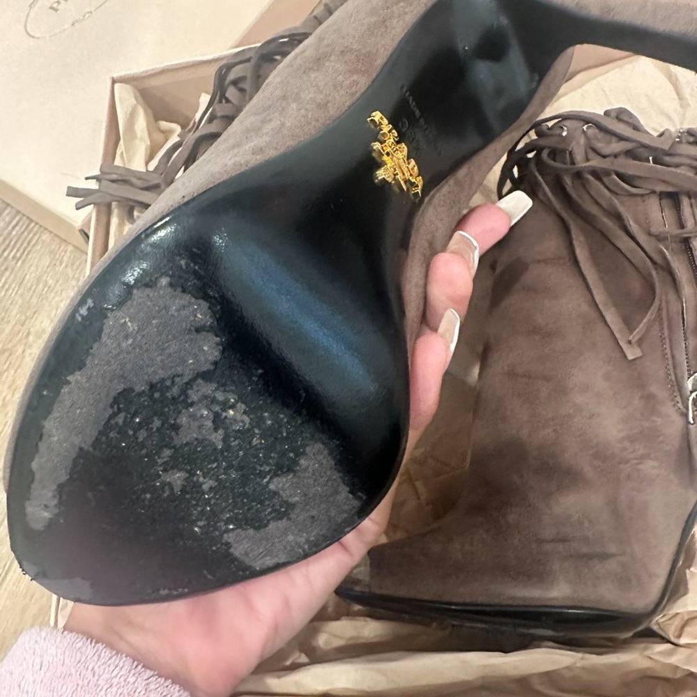 Prada boots - Picture 4 of 6